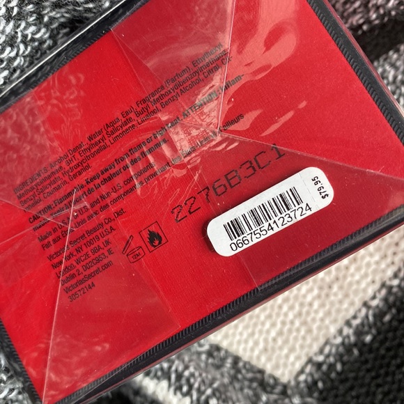 Victoria Secret.   Bombshell “Intense” - Picture 2 of 4